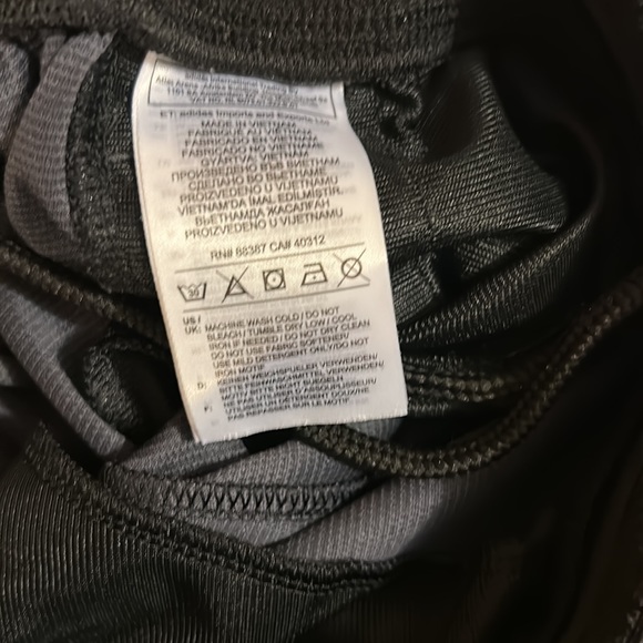 Adidas shorts - Picture 4 of 4